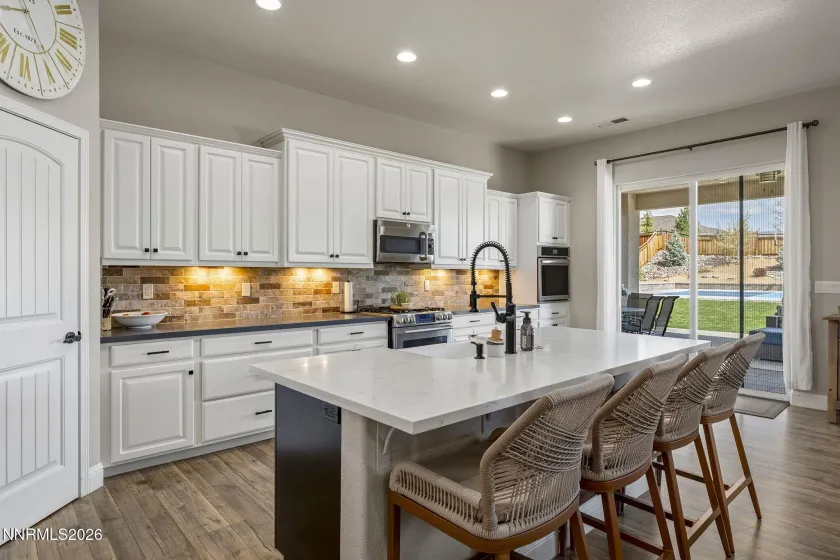 9910 Highball, Sparks, Nevada 89441, 5 Bedrooms Bedrooms, ,4 BathroomsBathrooms,Residential,Residential,Highball,260004162