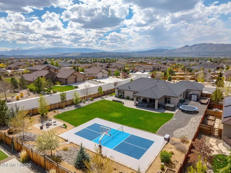 9910 Highball, Sparks, Nevada 89441, 5 Bedrooms Bedrooms, ,4 BathroomsBathrooms,Residential,Residential,Highball,260004162