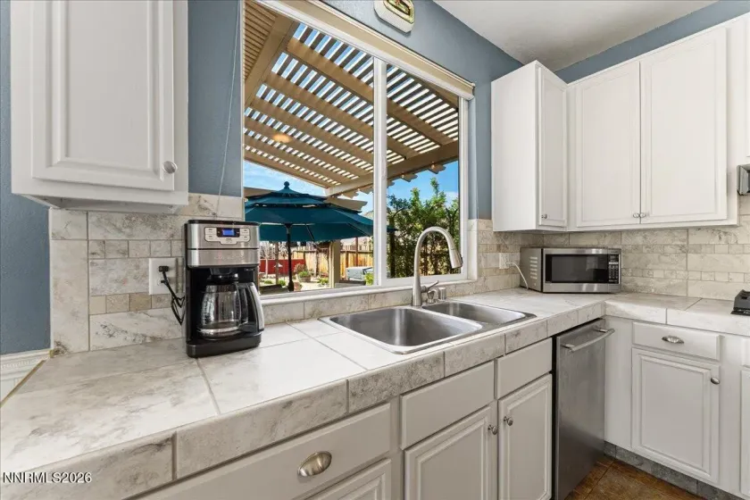 4930 Hidden Valley, Reno, Nevada 89502, 4 Bedrooms Bedrooms, ,2 BathroomsBathrooms,Residential,Residential,Hidden Valley,260004170