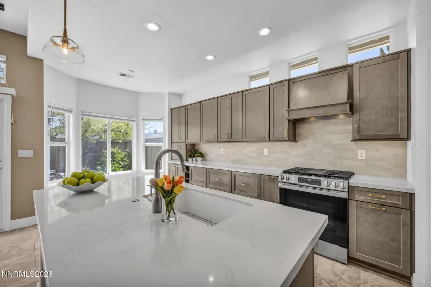 9390 Oakley, Reno, Nevada 89521, 3 Bedrooms Bedrooms, ,2 BathroomsBathrooms,Residential,Residential,Oakley,260004169