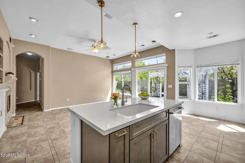 9390 Oakley, Reno, Nevada 89521, 3 Bedrooms Bedrooms, ,2 BathroomsBathrooms,Residential,Residential,Oakley,260004169