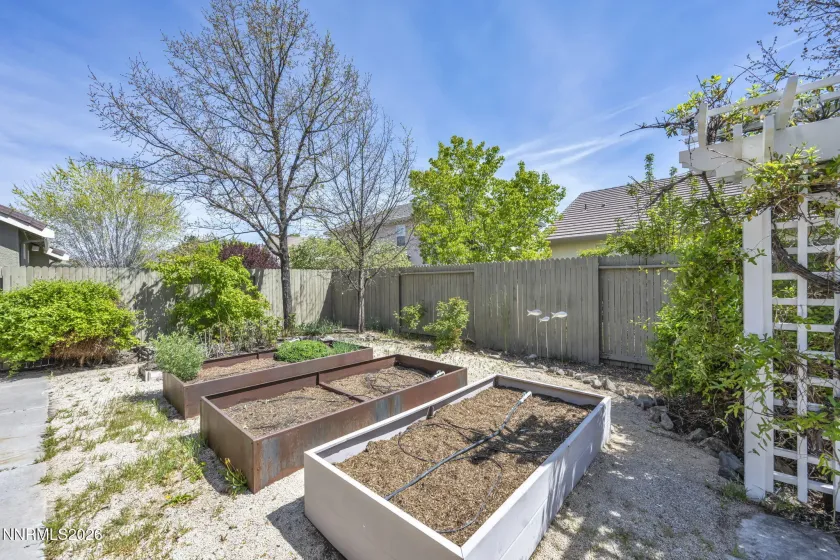 9390 Oakley, Reno, Nevada 89521, 3 Bedrooms Bedrooms, ,2 BathroomsBathrooms,Residential,Residential,Oakley,260004169