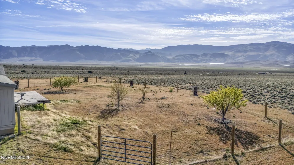 1 Four Place, Gardnerville, Nevada 89410, 3 Bedrooms Bedrooms, ,2 BathroomsBathrooms,Residential,Residential,Four Place,260004171