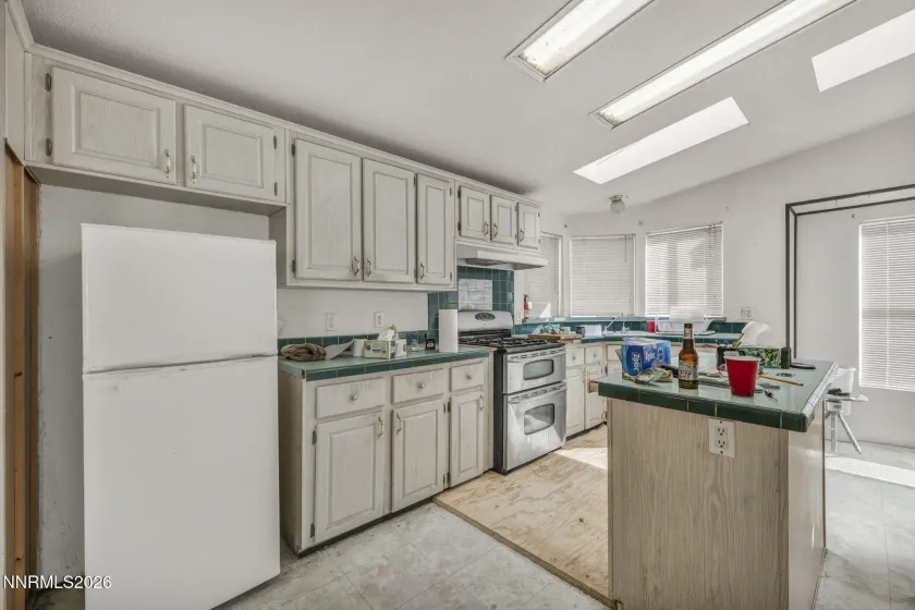 1 Four Place, Gardnerville, Nevada 89410, 3 Bedrooms Bedrooms, ,2 BathroomsBathrooms,Residential,Residential,Four Place,260004171