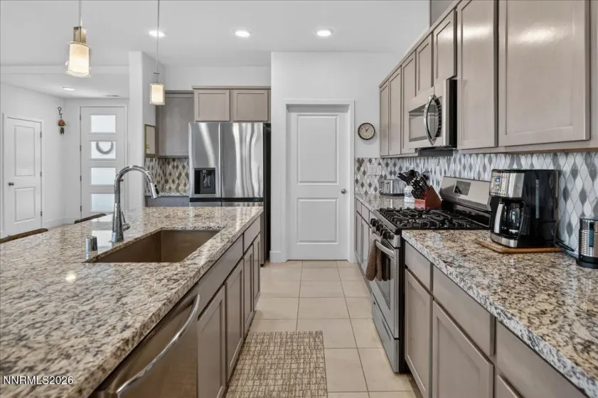 10 Zenith, Minden, Nevada 89423, 3 Bedrooms Bedrooms, ,2 BathroomsBathrooms,Residential,Residential,Zenith,260004172