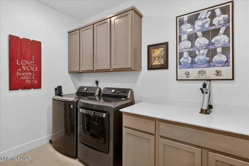 Laundry room off kitchen