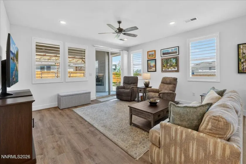 10 Zenith, Minden, Nevada 89423, 3 Bedrooms Bedrooms, ,2 BathroomsBathrooms,Residential,Residential,Zenith,260004172