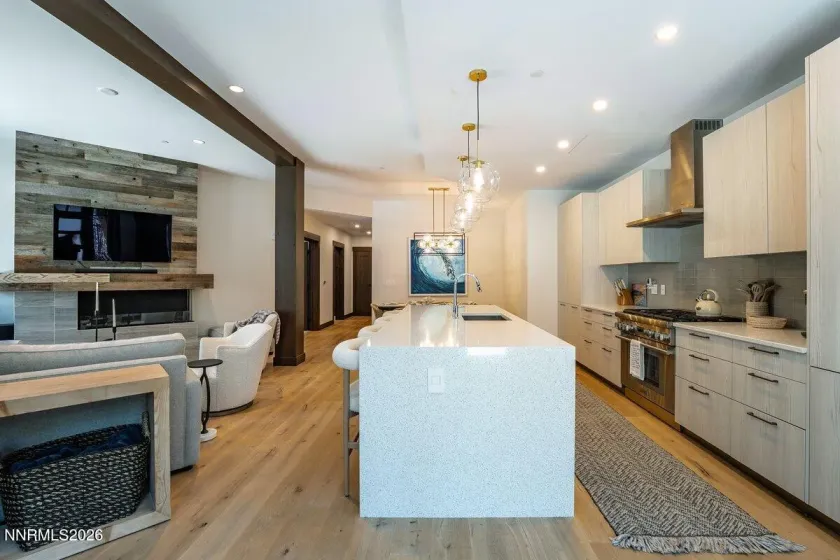 33 Beach Club, Stateline, Nevada 89449, 3 Bedrooms Bedrooms, ,2 BathroomsBathrooms,Residential,Residential,Beach Club,260004174