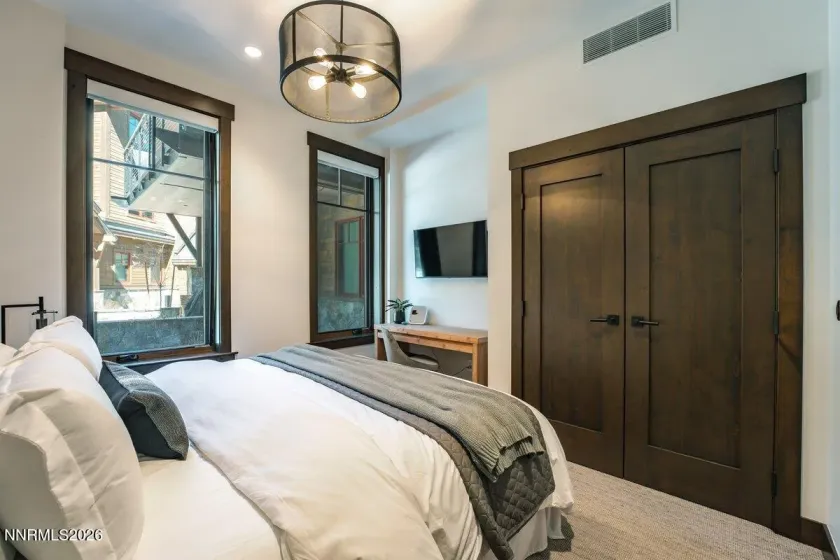 33 Beach Club, Stateline, Nevada 89449, 3 Bedrooms Bedrooms, ,2 BathroomsBathrooms,Residential,Residential,Beach Club,260004174