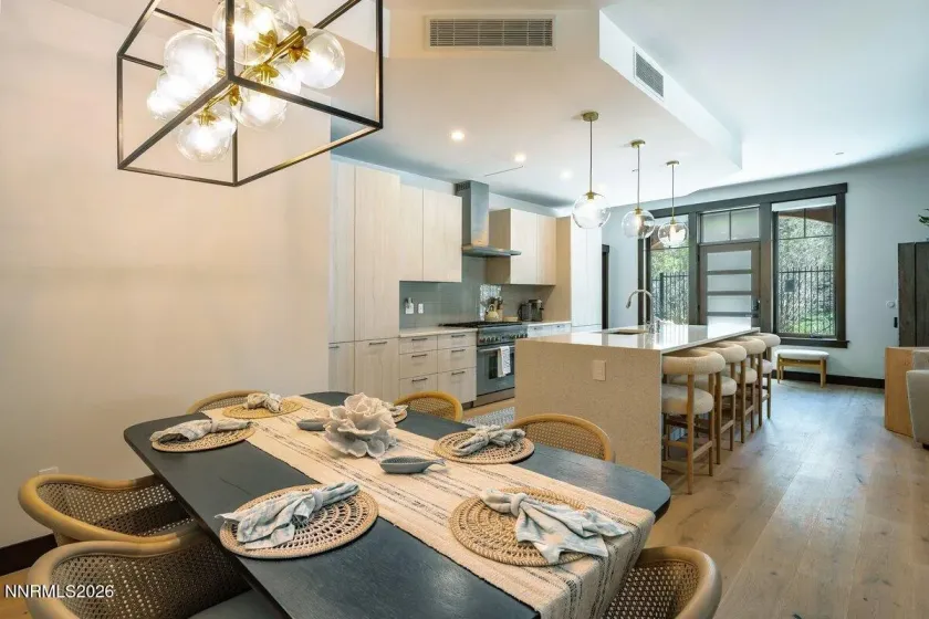 33 Beach Club, Stateline, Nevada 89449, 3 Bedrooms Bedrooms, ,2 BathroomsBathrooms,Residential,Residential,Beach Club,260004174