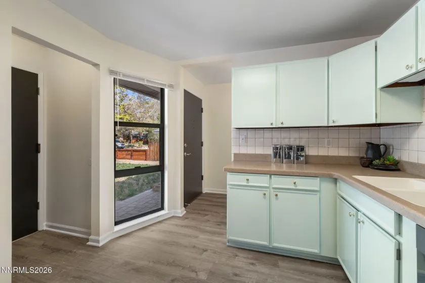 1450 Locksley, Reno, Nevada 89503, 3 Bedrooms Bedrooms, ,2 BathroomsBathrooms,Residential,Residential,Locksley,260004176