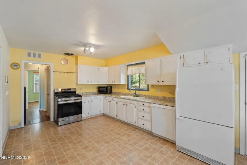 745 Hood, Reno, Nevada 89512, 2 Bedrooms Bedrooms, ,1 BathroomBathrooms,Residential,Residential,Hood,260004177