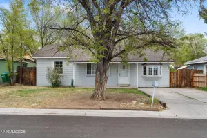745 Hood, Reno, Nevada 89512, 2 Bedrooms Bedrooms, ,1 BathroomBathrooms,Residential,Residential,Hood,260004177