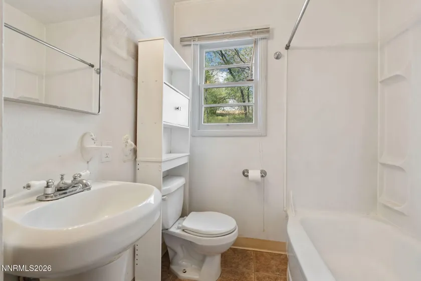 745 Hood, Reno, Nevada 89512, 2 Bedrooms Bedrooms, ,1 BathroomBathrooms,Residential,Residential,Hood,260004177