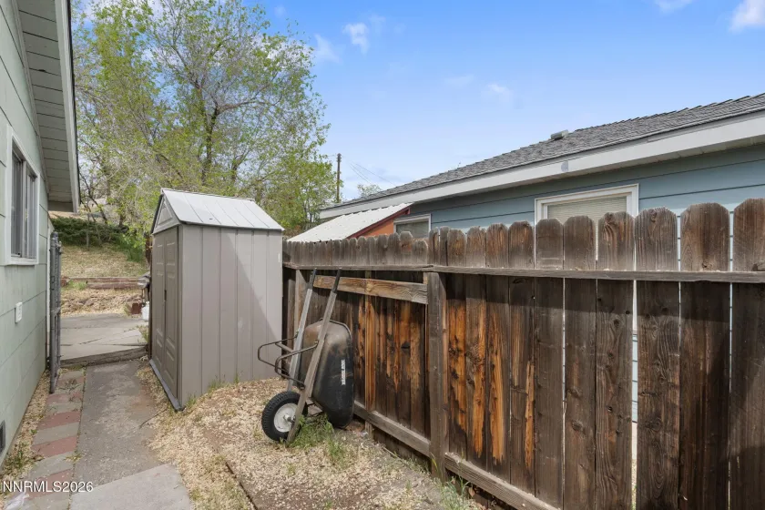 745 Hood, Reno, Nevada 89512, 2 Bedrooms Bedrooms, ,1 BathroomBathrooms,Residential,Residential,Hood,260004177