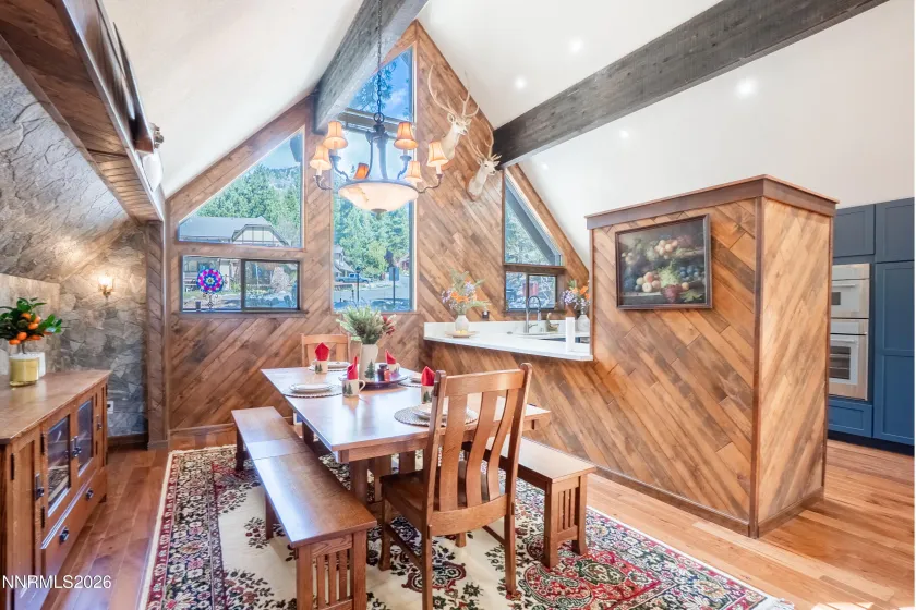 949 Dana, Incline Village, Nevada 89451, 3 Bedrooms Bedrooms, ,2 BathroomsBathrooms,Residential,Residential,Dana,260004178