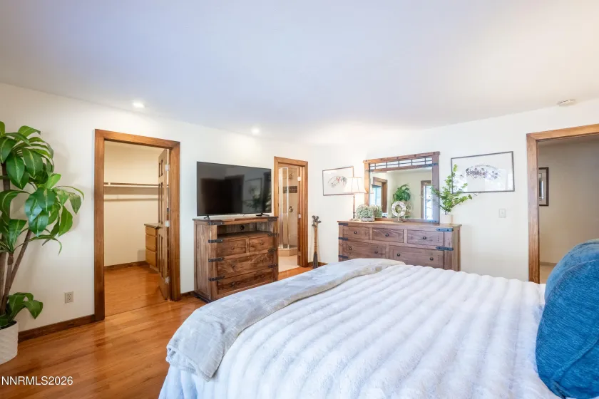 949 Dana, Incline Village, Nevada 89451, 3 Bedrooms Bedrooms, ,2 BathroomsBathrooms,Residential,Residential,Dana,260004178