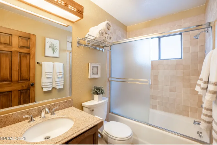 949 Dana, Incline Village, Nevada 89451, 3 Bedrooms Bedrooms, ,2 BathroomsBathrooms,Residential,Residential,Dana,260004178