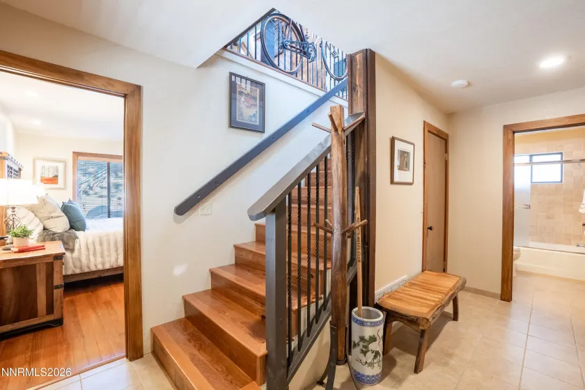 949 Dana, Incline Village, Nevada 89451, 3 Bedrooms Bedrooms, ,2 BathroomsBathrooms,Residential,Residential,Dana,260004178