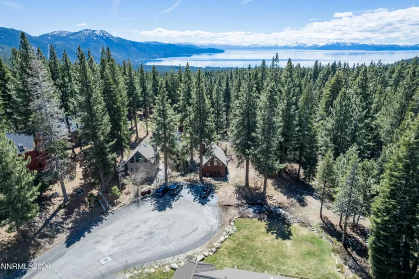 949 Dana, Incline Village, Nevada 89451, 3 Bedrooms Bedrooms, ,2 BathroomsBathrooms,Residential,Residential,Dana,260004178