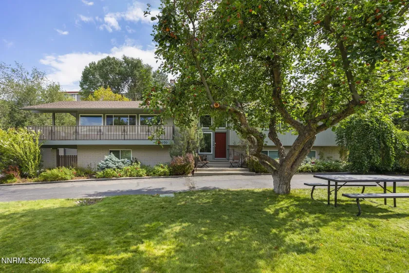 2070 Driscoll, Reno, Nevada 89509, 3 Bedrooms Bedrooms, ,3 BathroomsBathrooms,Residential,Residential,Driscoll,260004180