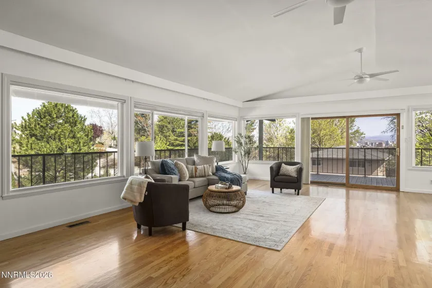 2070 Driscoll, Reno, Nevada 89509, 3 Bedrooms Bedrooms, ,3 BathroomsBathrooms,Residential,Residential,Driscoll,260004180