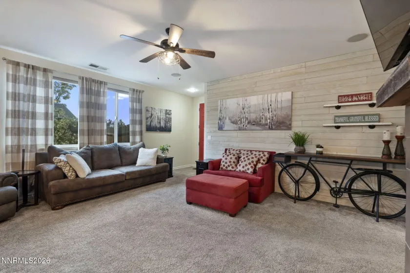 9185 Raytheon, Reno, Nevada 89506, 3 Bedrooms Bedrooms, ,2 BathroomsBathrooms,Residential,Residential,Raytheon,260004179