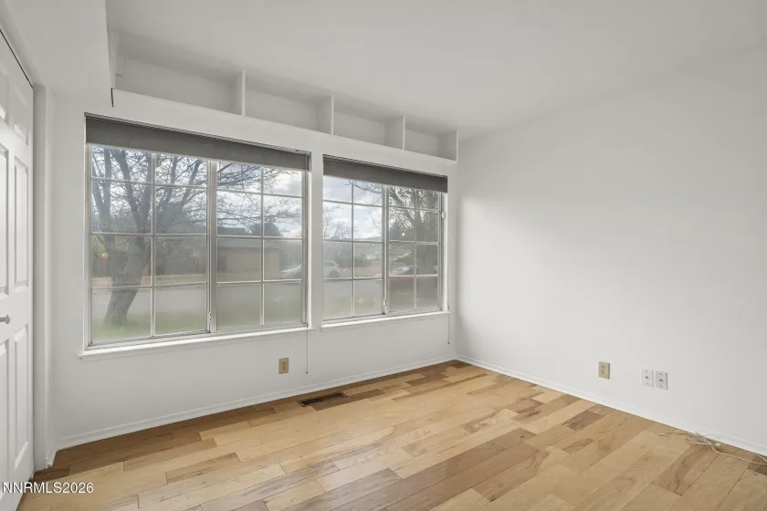 240 Karnak, Sparks, Nevada 89441, 4 Bedrooms Bedrooms, ,2 BathroomsBathrooms,Residential,Residential,Karnak,260004183