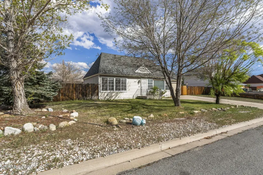 240 Karnak, Sparks, Nevada 89441, 4 Bedrooms Bedrooms, ,2 BathroomsBathrooms,Residential,Residential,Karnak,260004183