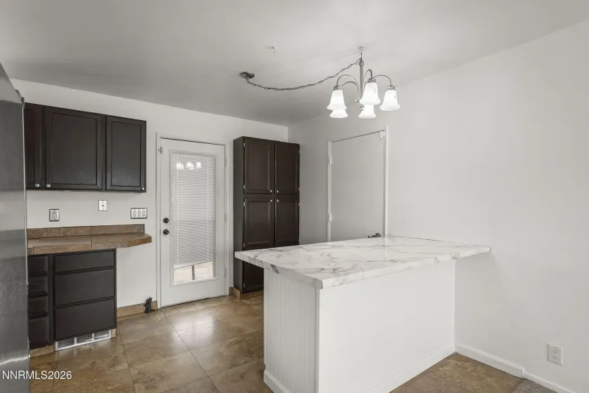 240 Karnak, Sparks, Nevada 89441, 4 Bedrooms Bedrooms, ,2 BathroomsBathrooms,Residential,Residential,Karnak,260004183