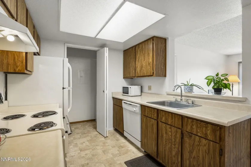 530 Patriot, Reno, Nevada 89511, 1 Bedroom Bedrooms, ,1 BathroomBathrooms,Residential,Residential,Patriot,260004187