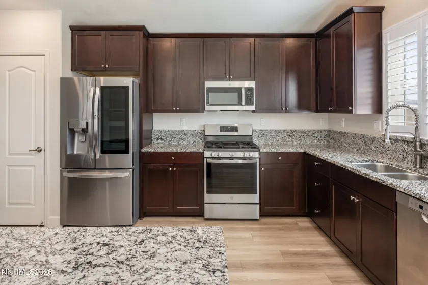 712 Hallow Pointe, Sparks, Nevada 89441, 4 Bedrooms Bedrooms, ,3 BathroomsBathrooms,Residential,Residential,Hallow Pointe,260004188