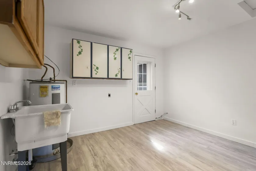 505 Rhodes, Reno, Nevada 89521, 3 Bedrooms Bedrooms, ,2 BathroomsBathrooms,Residential,Residential,Rhodes,260004186