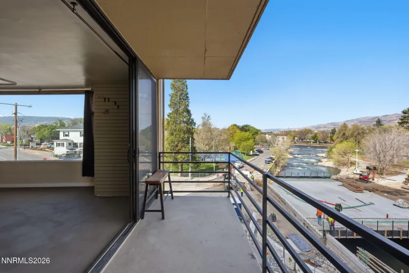 280 Island, Reno, Nevada 89501, 2 Bedrooms Bedrooms, ,2 BathroomsBathrooms,Residential,Residential,Island,260004189