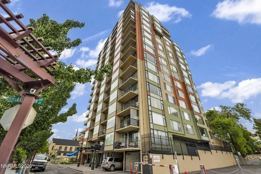 280 Island, Reno, Nevada 89501, 2 Bedrooms Bedrooms, ,2 BathroomsBathrooms,Residential,Residential,Island,260004189