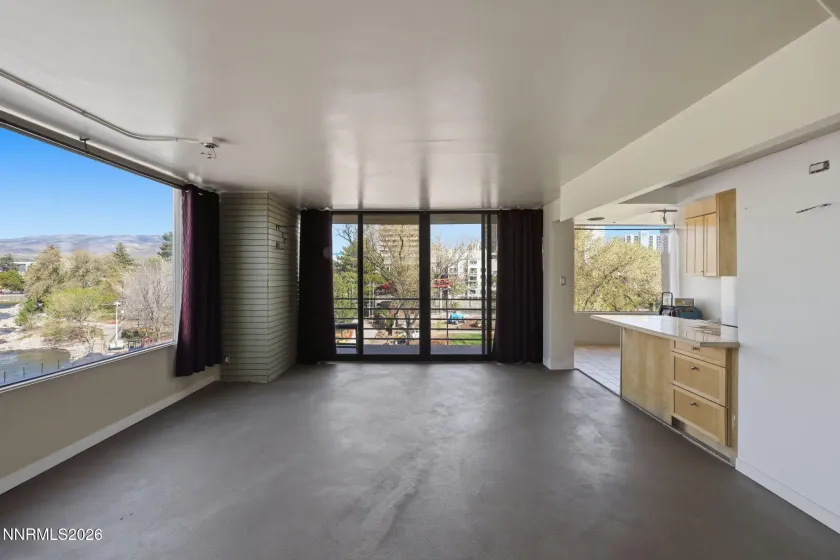 280 Island, Reno, Nevada 89501, 2 Bedrooms Bedrooms, ,2 BathroomsBathrooms,Residential,Residential,Island,260004189