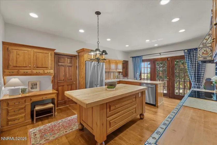 1985 Skyline, Reno, Nevada 89509, 4 Bedrooms Bedrooms, ,6 BathroomsBathrooms,Residential,Residential,Skyline,260004195