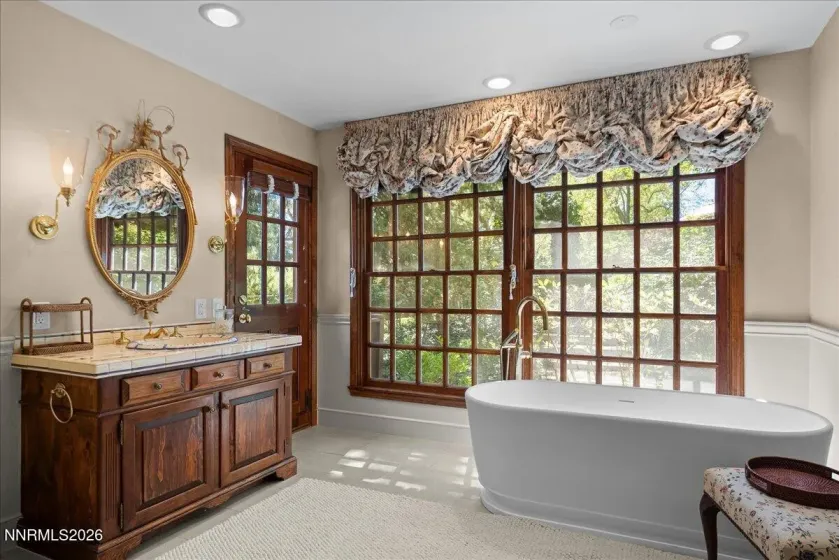 1985 Skyline, Reno, Nevada 89509, 4 Bedrooms Bedrooms, ,6 BathroomsBathrooms,Residential,Residential,Skyline,260004195