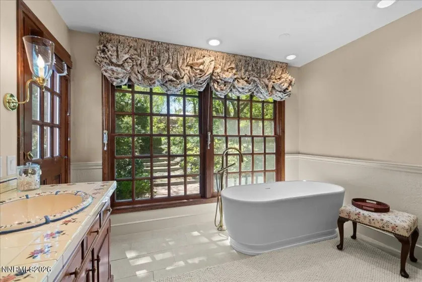 1985 Skyline, Reno, Nevada 89509, 4 Bedrooms Bedrooms, ,6 BathroomsBathrooms,Residential,Residential,Skyline,260004195