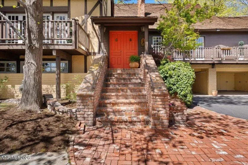 1985 Skyline, Reno, Nevada 89509, 4 Bedrooms Bedrooms, ,6 BathroomsBathrooms,Residential,Residential,Skyline,260004195