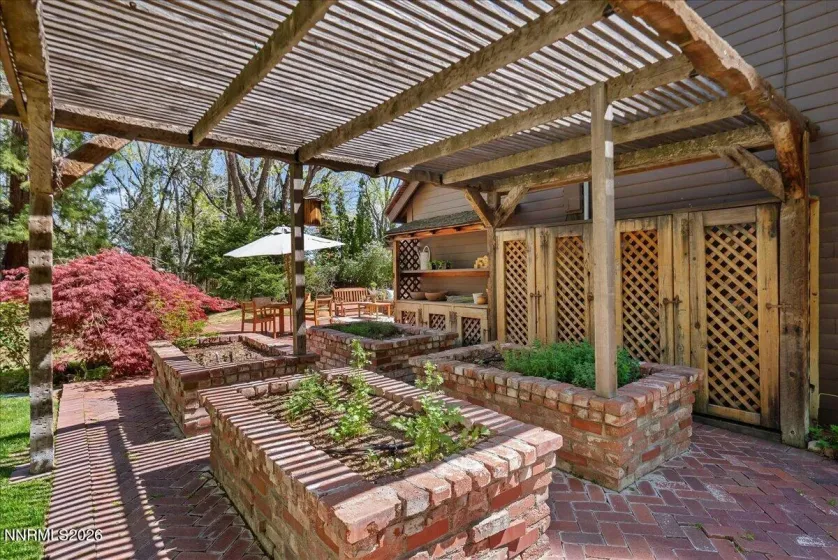 1985 Skyline, Reno, Nevada 89509, 4 Bedrooms Bedrooms, ,6 BathroomsBathrooms,Residential,Residential,Skyline,260004195