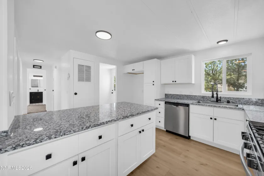 17890 Fantail, Reno, Nevada 89508, 3 Bedrooms Bedrooms, ,2 BathroomsBathrooms,Residential,Residential,Fantail,260004199