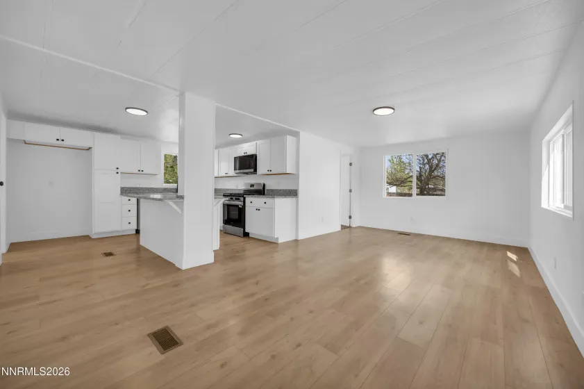 17890 Fantail, Reno, Nevada 89508, 3 Bedrooms Bedrooms, ,2 BathroomsBathrooms,Residential,Residential,Fantail,260004199