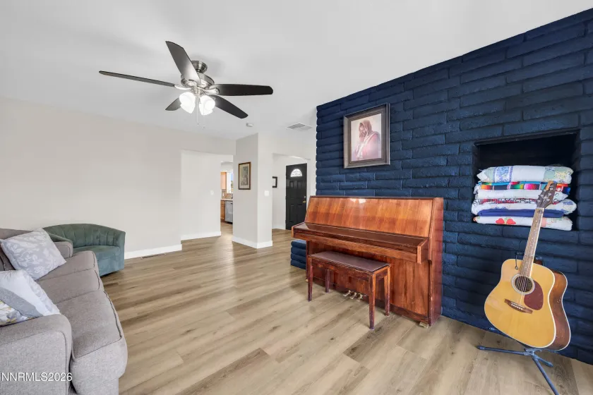 10755 Silver Knolls, Reno, Nevada 89508, 4 Bedrooms Bedrooms, ,3 BathroomsBathrooms,Residential,Residential,Silver Knolls,260004200