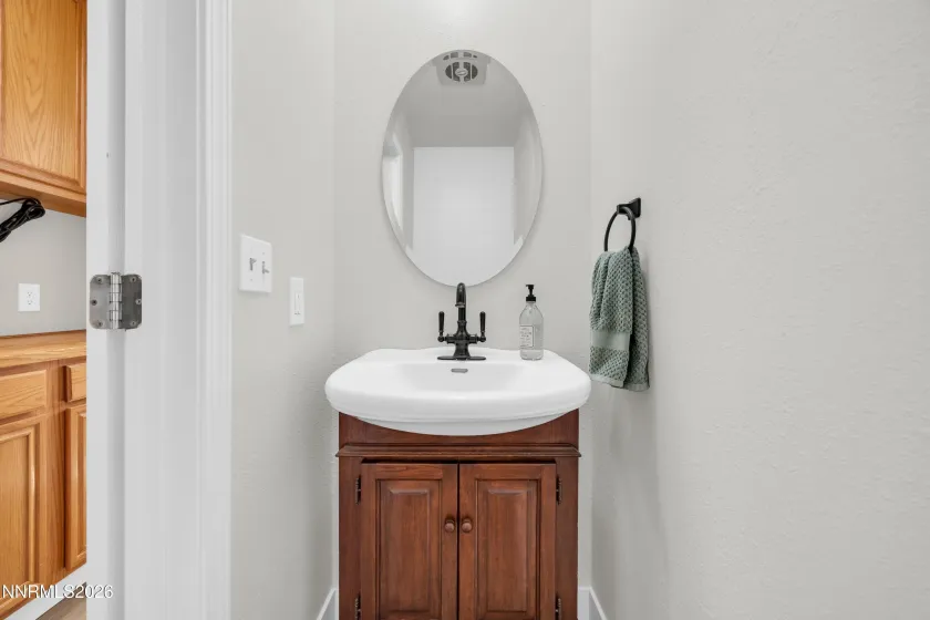 10755 Silver Knolls, Reno, Nevada 89508, 4 Bedrooms Bedrooms, ,3 BathroomsBathrooms,Residential,Residential,Silver Knolls,260004200