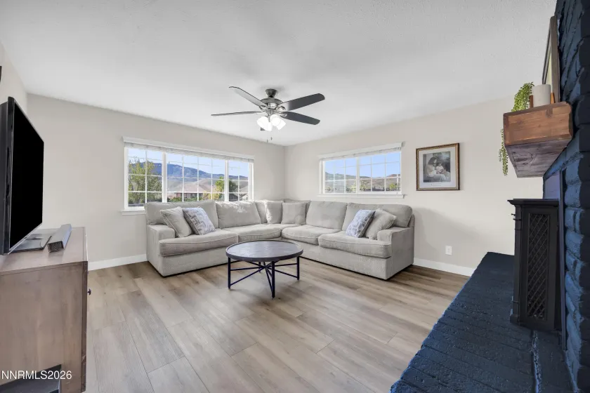 10755 Silver Knolls, Reno, Nevada 89508, 4 Bedrooms Bedrooms, ,3 BathroomsBathrooms,Residential,Residential,Silver Knolls,260004200