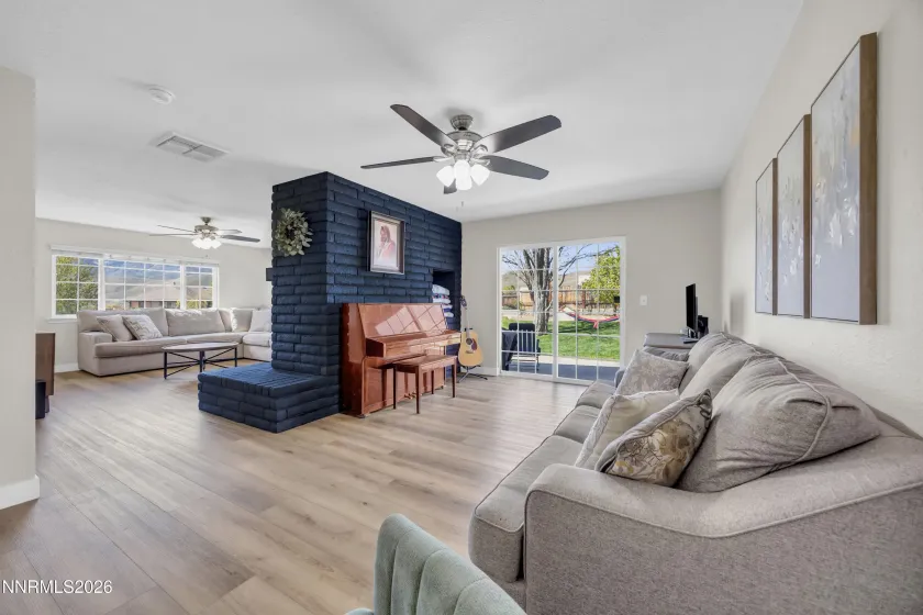 10755 Silver Knolls, Reno, Nevada 89508, 4 Bedrooms Bedrooms, ,3 BathroomsBathrooms,Residential,Residential,Silver Knolls,260004200