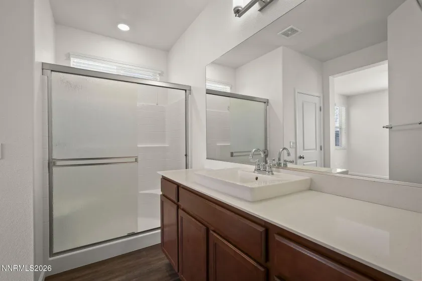 939 Eldakey, Sparks, Nevada 89436, 3 Bedrooms Bedrooms, ,2 BathroomsBathrooms,Residential,Residential,Eldakey,260004204