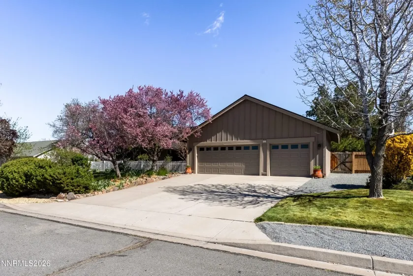 230 Sunlit, Spanish Springs, Nevada 89441, 3 Bedrooms Bedrooms, ,3 BathroomsBathrooms,Residential,Residential,Sunlit,260004201