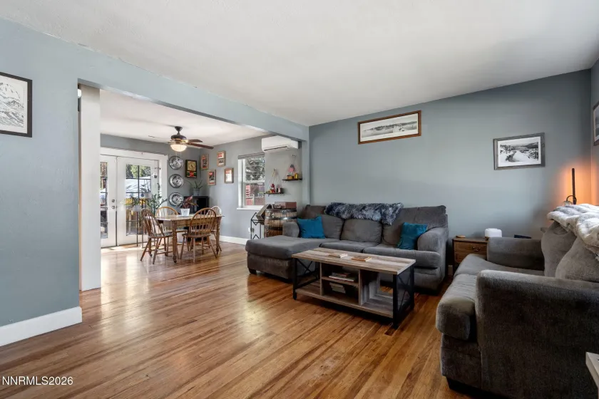 417 H, Sparks, Nevada 89431, 3 Bedrooms Bedrooms, ,2 BathroomsBathrooms,Residential,Residential,H,260004210